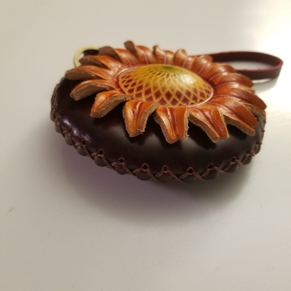 Handmade Sunflower Leather Coin Purse - Picture 3 of 6